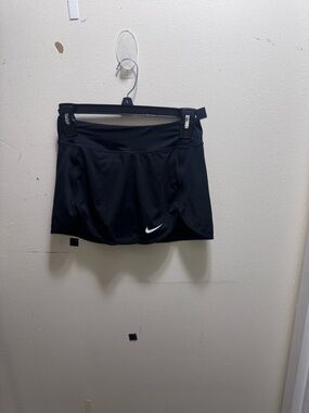 Nike Black Women's Athletic Skort with Built-In Brief size XS